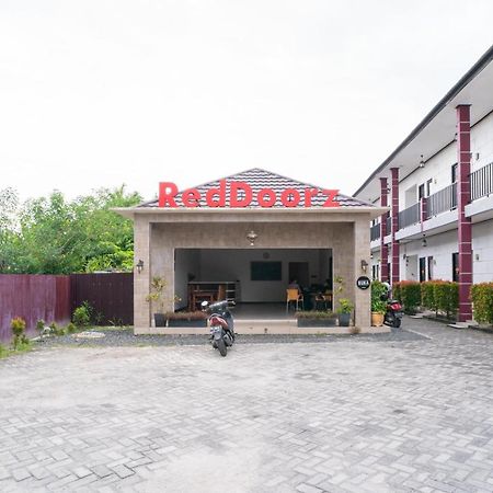 Reddoorz @ Wisma Pangrango Palangkaraya Εξωτερικό φωτογραφία