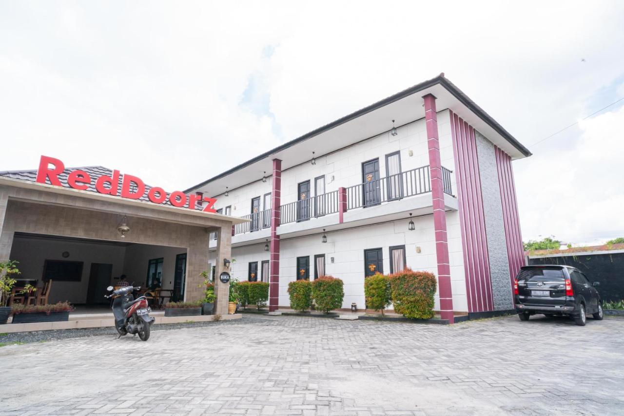 Reddoorz @ Wisma Pangrango Palangkaraya Εξωτερικό φωτογραφία